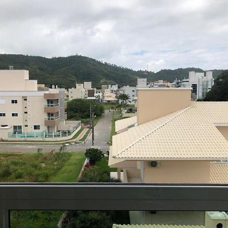 Lindo Apartamento Praia De Palmas Apartment Говернадор Селсо Рамос Екстериор снимка